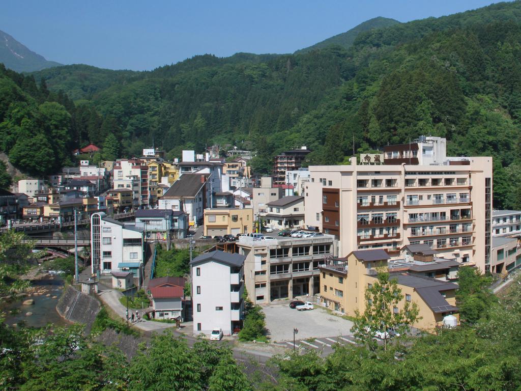 土湯温泉 やすらぎの宿 向瀧旅館 Fukushima  Eksteriør billede